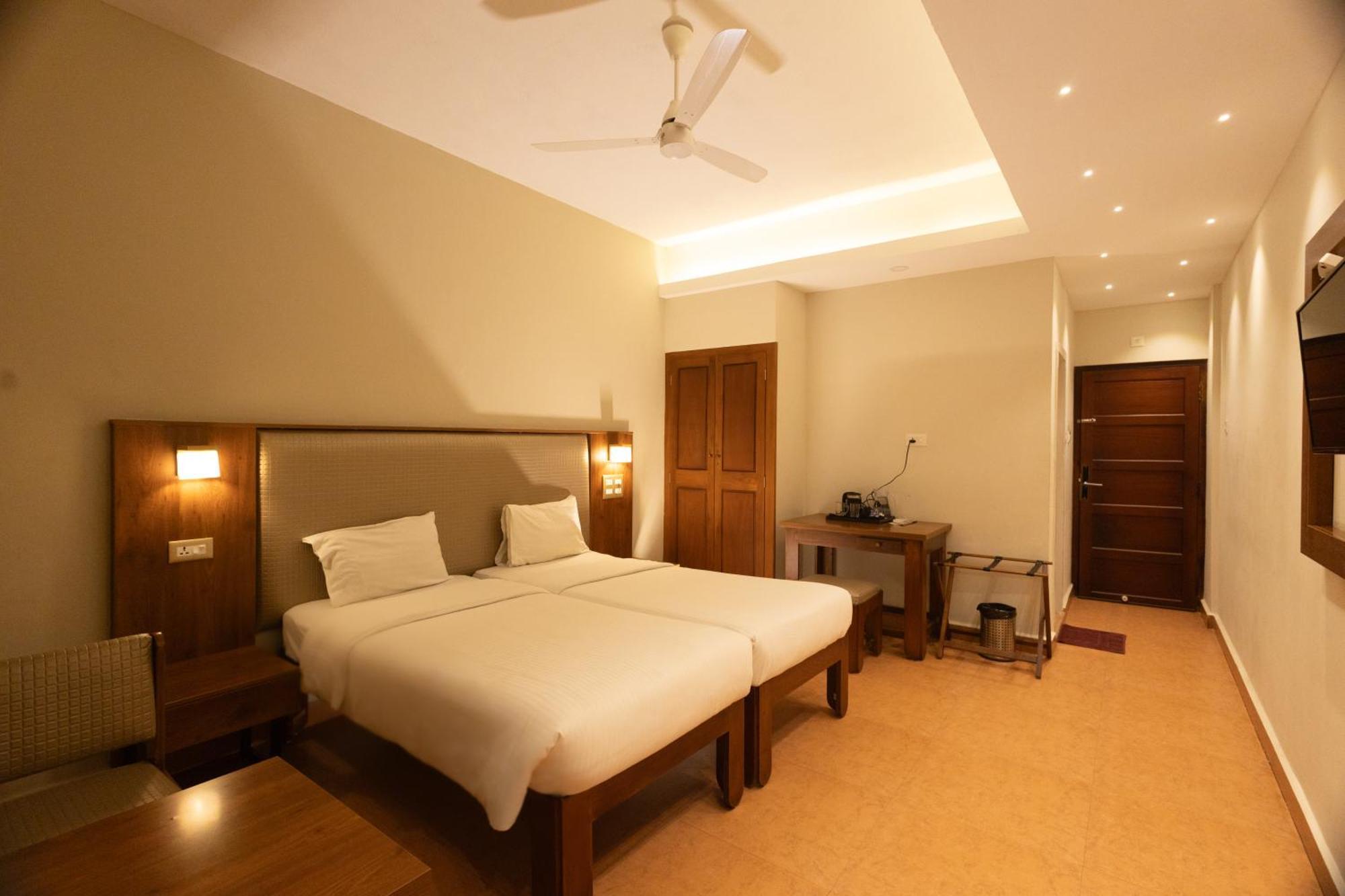 The Nisha Continental Villa Kottayam Exterior photo