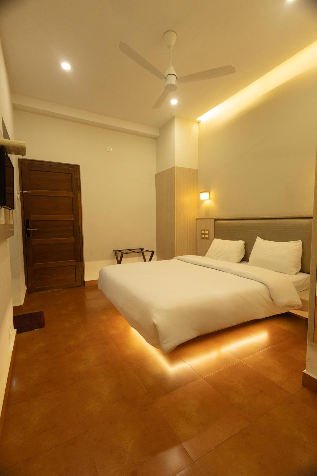 The Nisha Continental Villa Kottayam Exterior photo